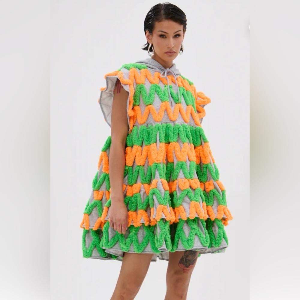 LOLO ZIGZAG MINI DRESS (New) - XL